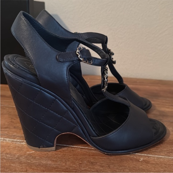 CHANEL Lambskin Leather T-Strap Wedge CC Sandals - Picture 12 of 15